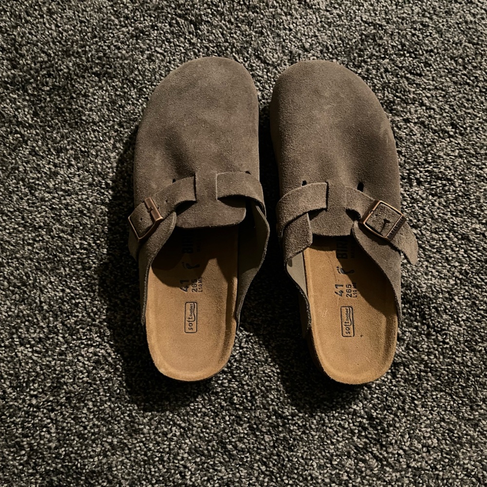 Birkenstock (NOT AUTHENTIC) Men's Dark Brown Suede Loafers